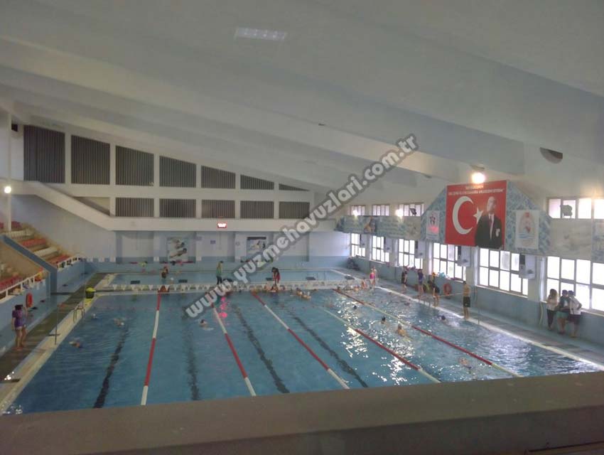 Atatürk Kapalı Yüzme Havuzu